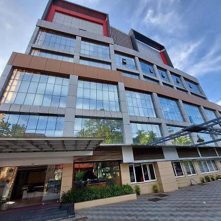 Hotel Sree Gokulam Apartments Guruvayur Ngoại thất bức ảnh