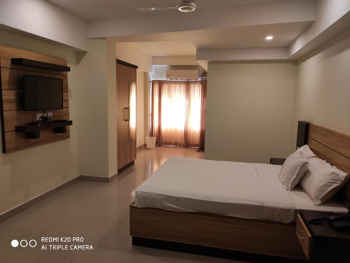 Hotel Sree Gokulam Apartments Guruvayur Ngoại thất bức ảnh