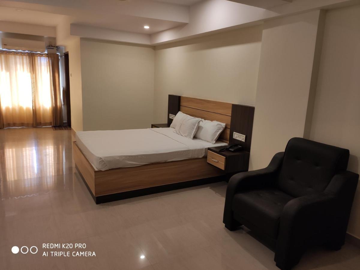 Hotel Sree Gokulam Apartments Guruvayur Ngoại thất bức ảnh