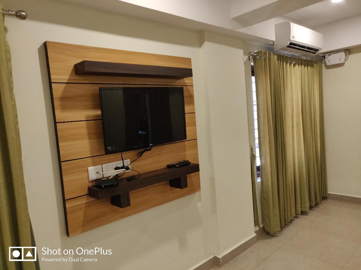 Hotel Sree Gokulam Apartments Guruvayur Ngoại thất bức ảnh