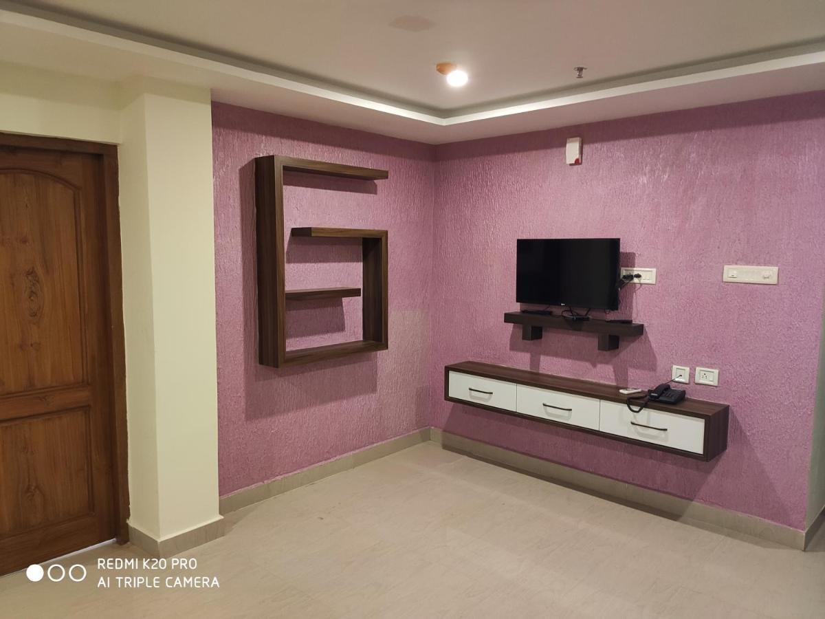 Hotel Sree Gokulam Apartments Guruvayur Ngoại thất bức ảnh
